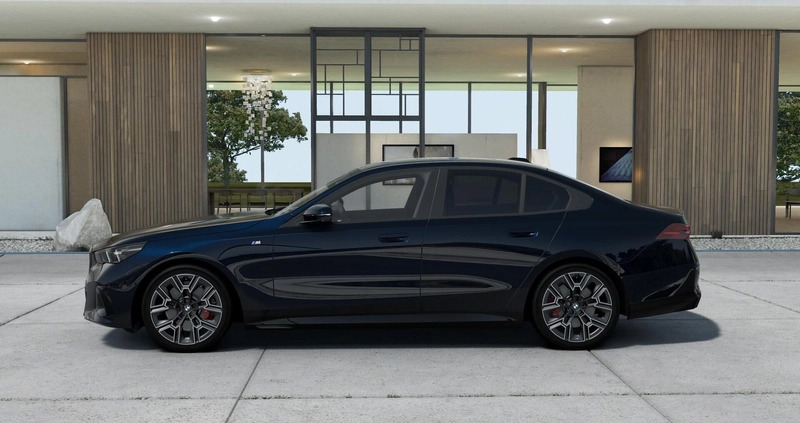 BMW Seria 5 cena 355000 przebieg: 5, rok produkcji 2023 z Kobyłka małe 56